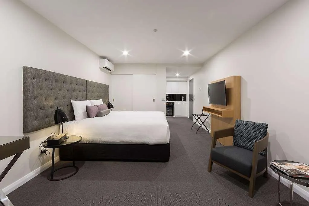Avenue Hotel Canberra