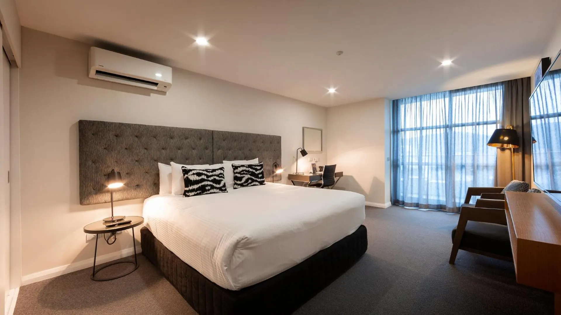 Avenue Hotel Canberra