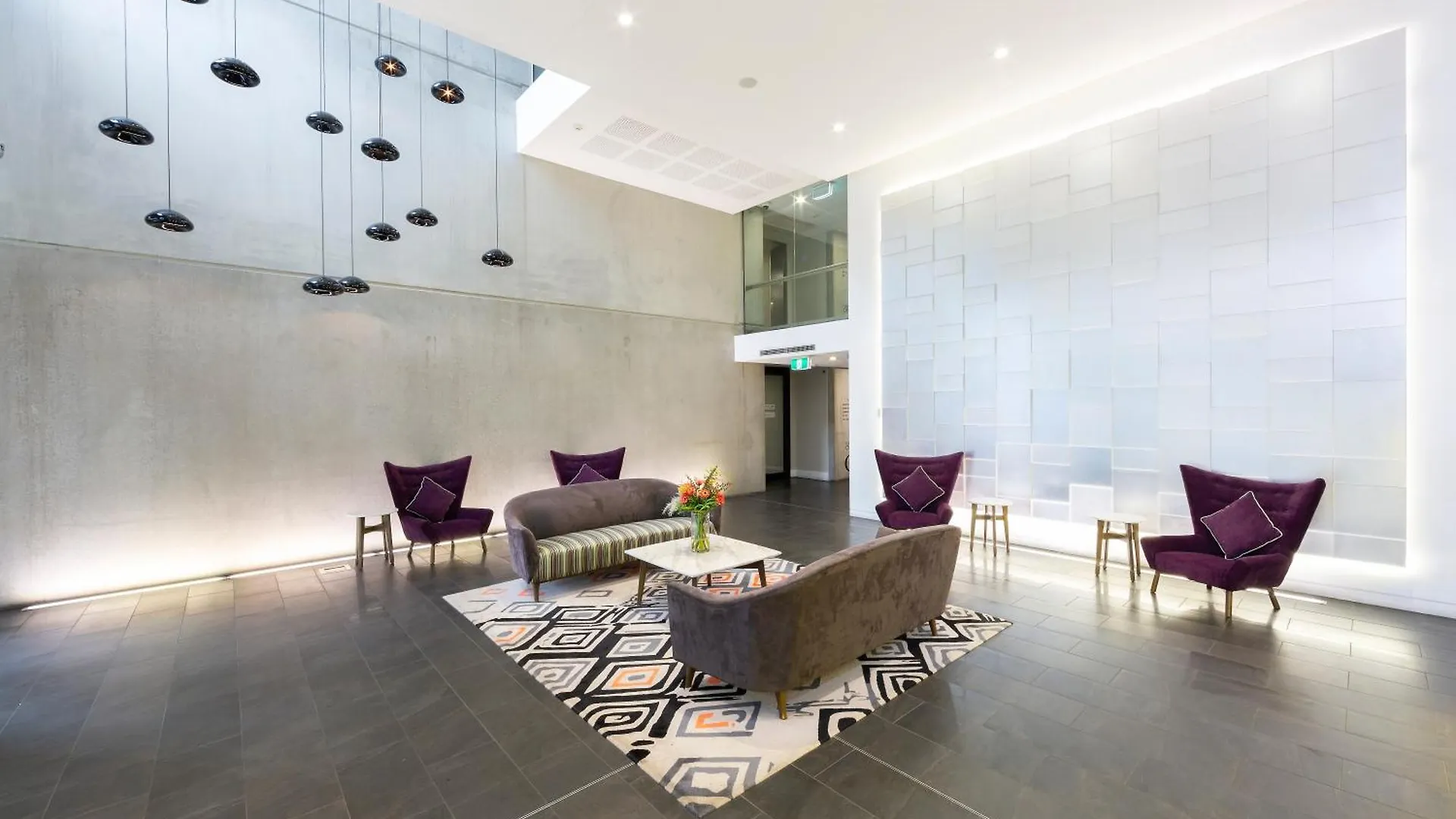 Avenue Hotel Canberra