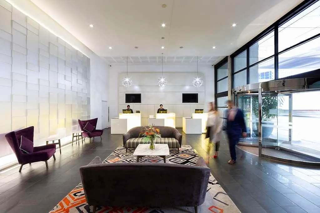 Avenue Hotel Canberra Australia