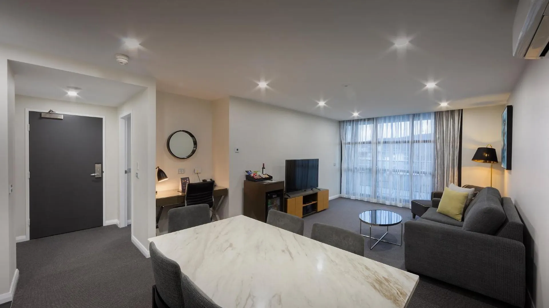 Avenue Hotel Canberra