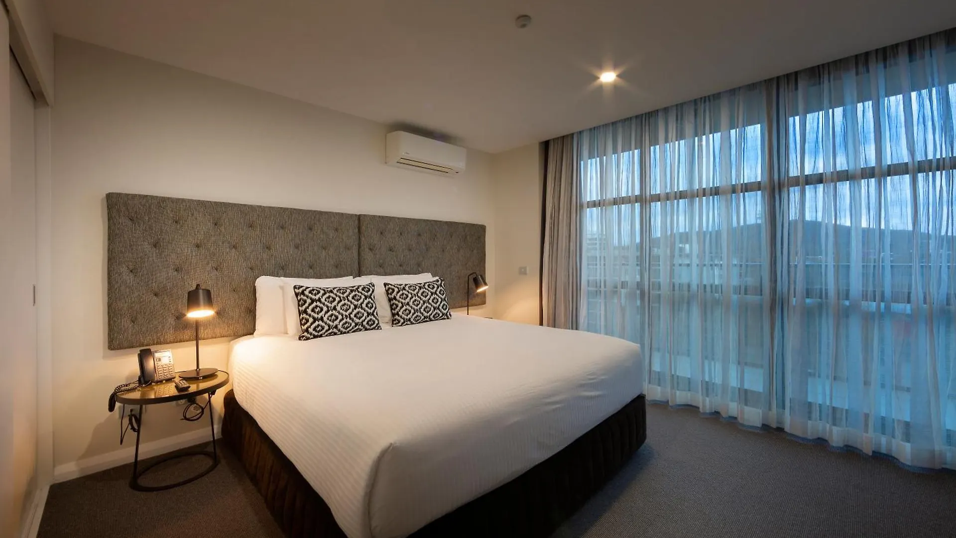Avenue Hotel Canberra